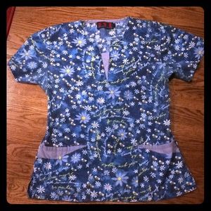 Small scrub top/ all scrubs $10$ bundled